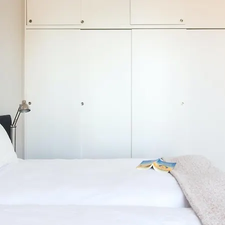 Apartment Plum Guide - Bunny Yoga *